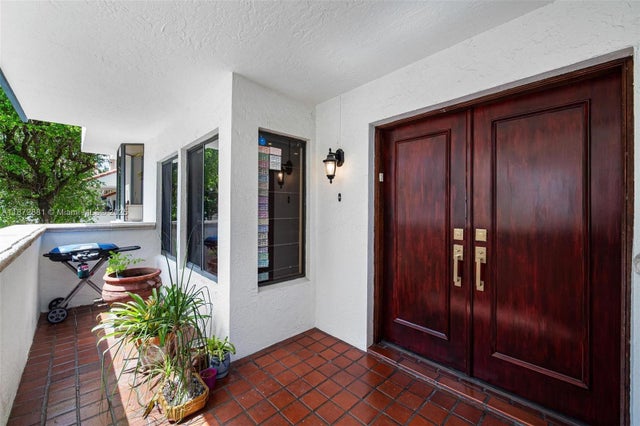 3 of 45 - 2000 S Bayshore Dr 72, Miami, FL