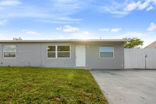 3 of 34 - 1481 Sw 49th Ave, Fort Lauderdale, FL
