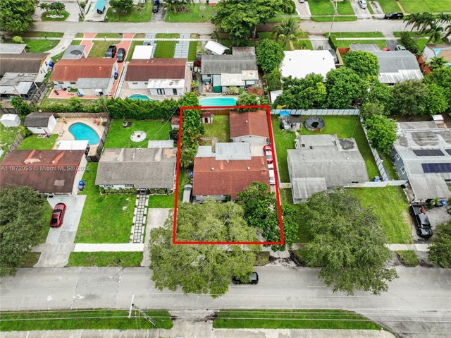2 of 18 - 3011 N 74th Ave, Hollywood, FL