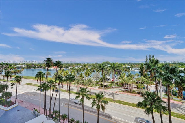 1 of 25 - 5401 Collins Ave 424, Miami Beach, FL