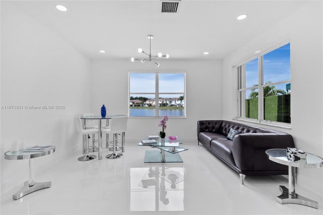 1 of 42 - 6644 Nw 107th Pl, Doral, FL