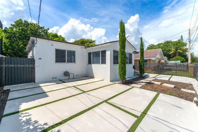 4 of 37 - 64 Nw 52nd St, Miami, FL