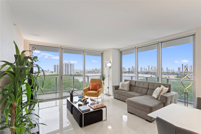 3 of 48 - 16385 Biscayne Blvd 1007, North Miami Beach, FL