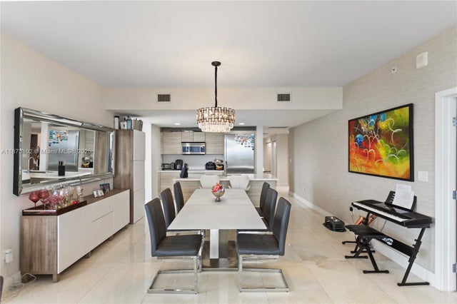 4 of 48 - 16385 Biscayne Blvd 1007, North Miami Beach, FL