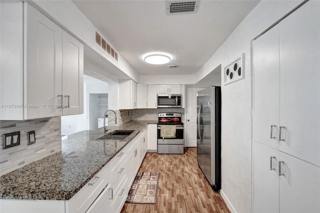 2 of 71 - 3330 Taft St, Hollywood, FL