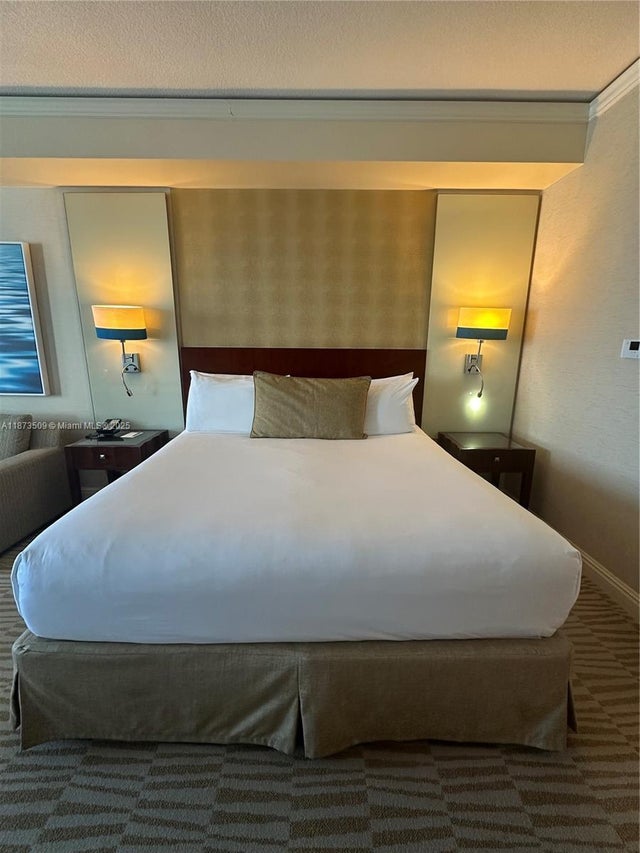 3 of 20 - 18001 Collins Ave 907, Sunny Isles Beach, FL