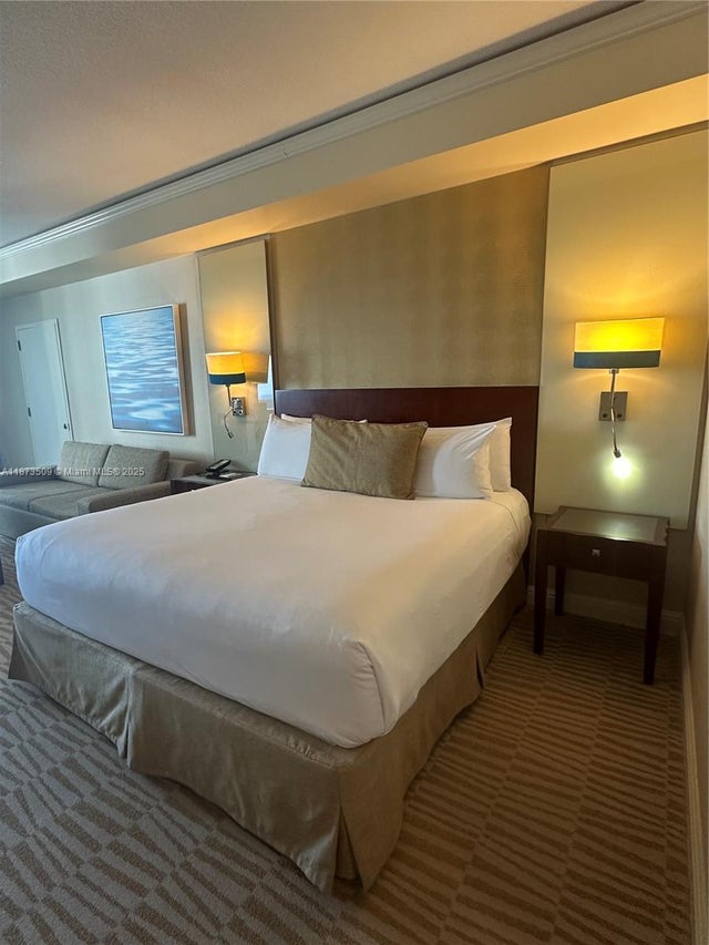 4 of 20 - 18001 Collins Ave 907, Sunny Isles Beach, FL