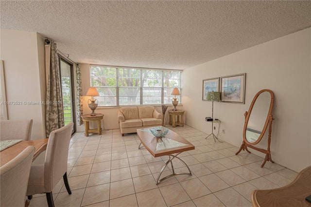 4 of 41 - 2761 Taft St 204, Hollywood, FL