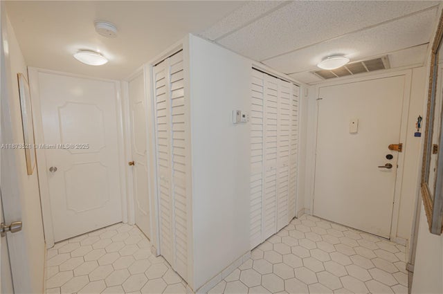 5 of 41 - 2761 Taft St 204, Hollywood, FL