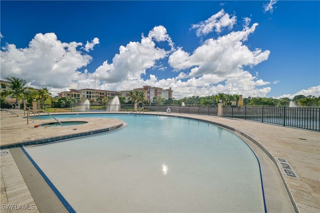 21490 Strada Nuova Cir D306, Estero