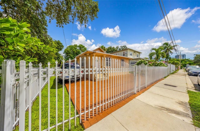 4 of 30 - 287 Nw 31st St, Miami, FL