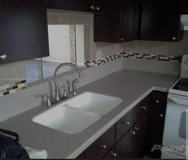 2 of 10 - N/A, Lauderdale Lakes, FL