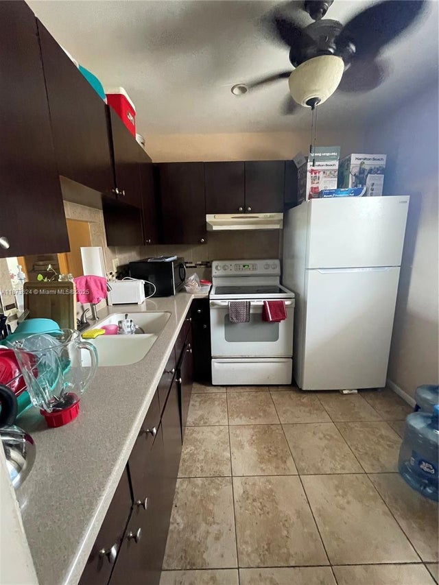 3 of 10 - N/A, Lauderdale Lakes, FL