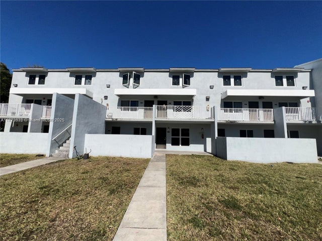 1999 Nw 5th Pl #2, Miami