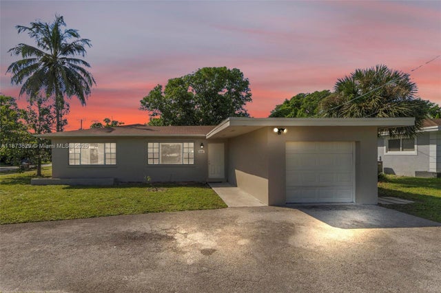 1 of 45 - 4200 Nw 2nd St, Plantation, FL