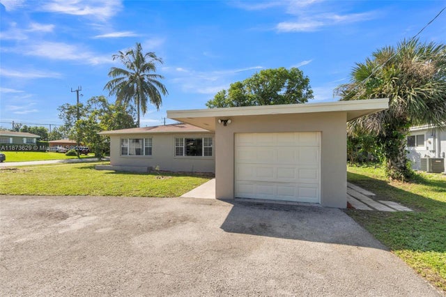 3 of 45 - 4200 Nw 2nd St, Plantation, FL
