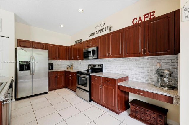 4 of 28 - 15025 Sw 19th Ct, Miramar, FL