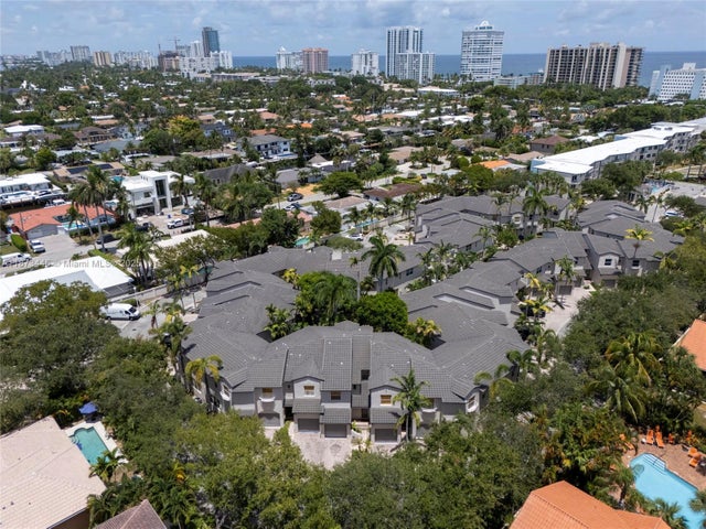 3 of 49 - 1900 Oceanwalk Ln 109, Lauderdale By The Sea, FL
