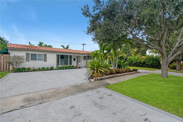 2 of 26 - 2210 Ne 62nd St, Fort Lauderdale, FL