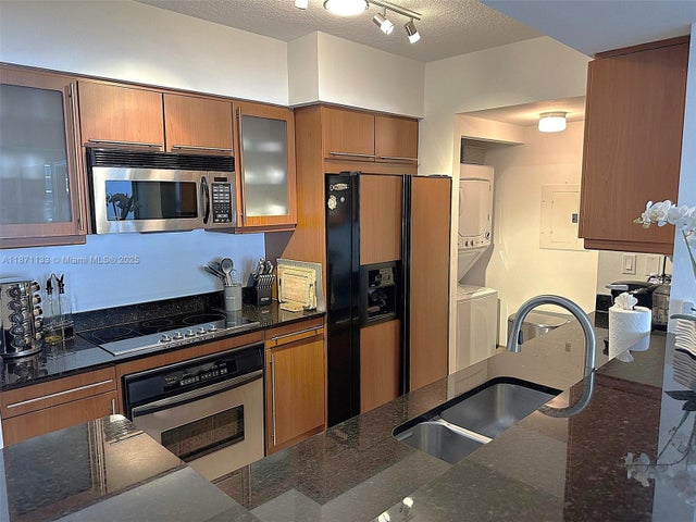 5 of 43 - 2080 S Ocean Drive Lph06, Hallandale Beach, FL