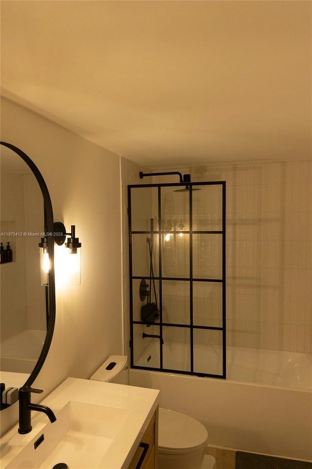 5 of 11 - 701 Brickell Key Blvd 1106, Miami, FL
