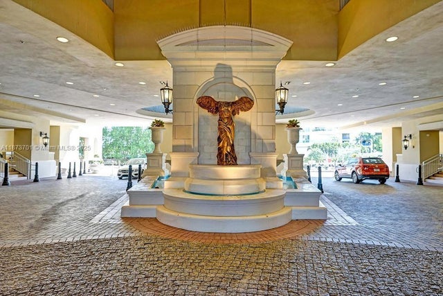5 of 66 - 150 Sunny Isles Blvd 1-1606, Sunny Isles Beach, FL
