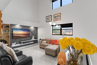 Photo of Listing #A11872465