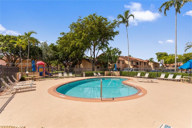 3 of 29 - 949 Sw 113th Ter, Pembroke Pines, FL