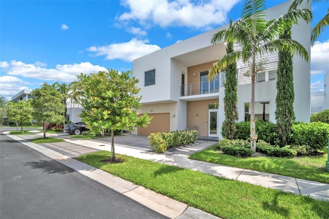 2 of 61 - 7457 Nw 101st Ave, Doral, FL