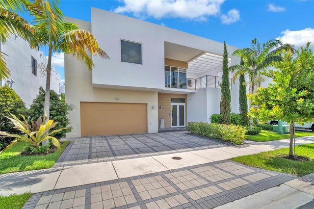 4 of 61 - 7457 Nw 101st Ave, Doral, FL