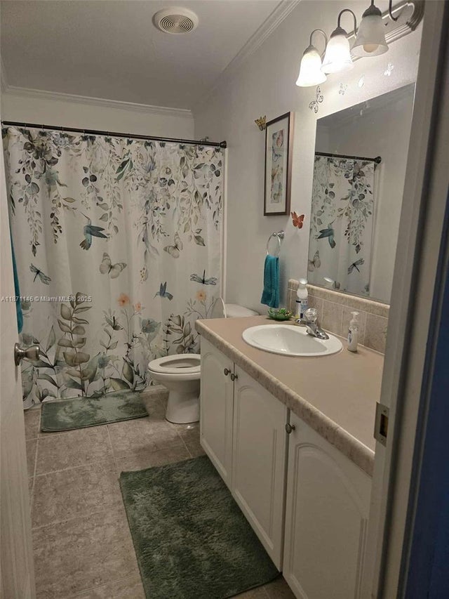 5 of 38 - 10550 W State Road 84 Lot #383, Davie, FL