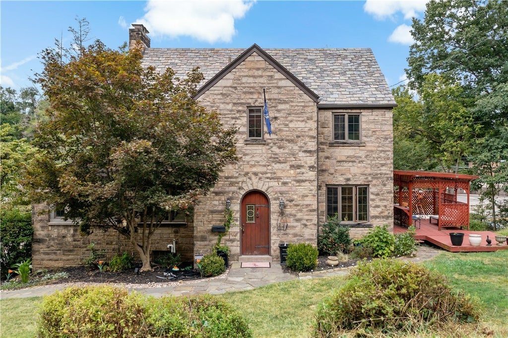 156 Woodland Drive, Pleasant Hills