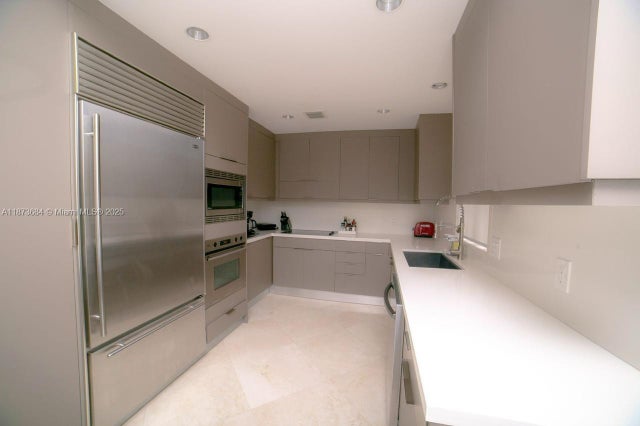 5 of 20 - 19227 Fisher Island Dr 19227, Miami Beach, FL