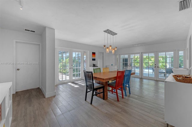 5 of 48 - 9350 Sw 88th Ter, Miami, FL