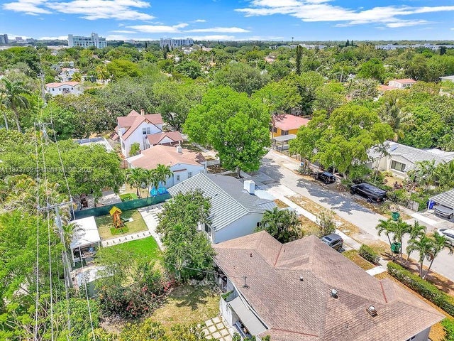 3 of 57 - 876 Ne 81st St, Miami, FL