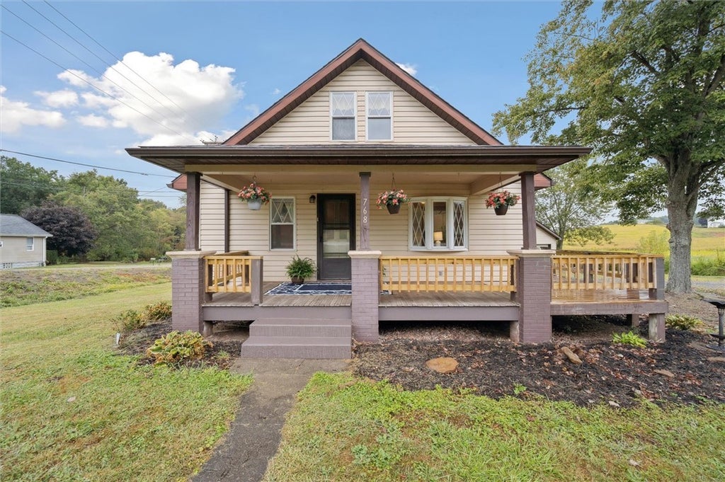 768 Saxonburg Boulevard, Clinton