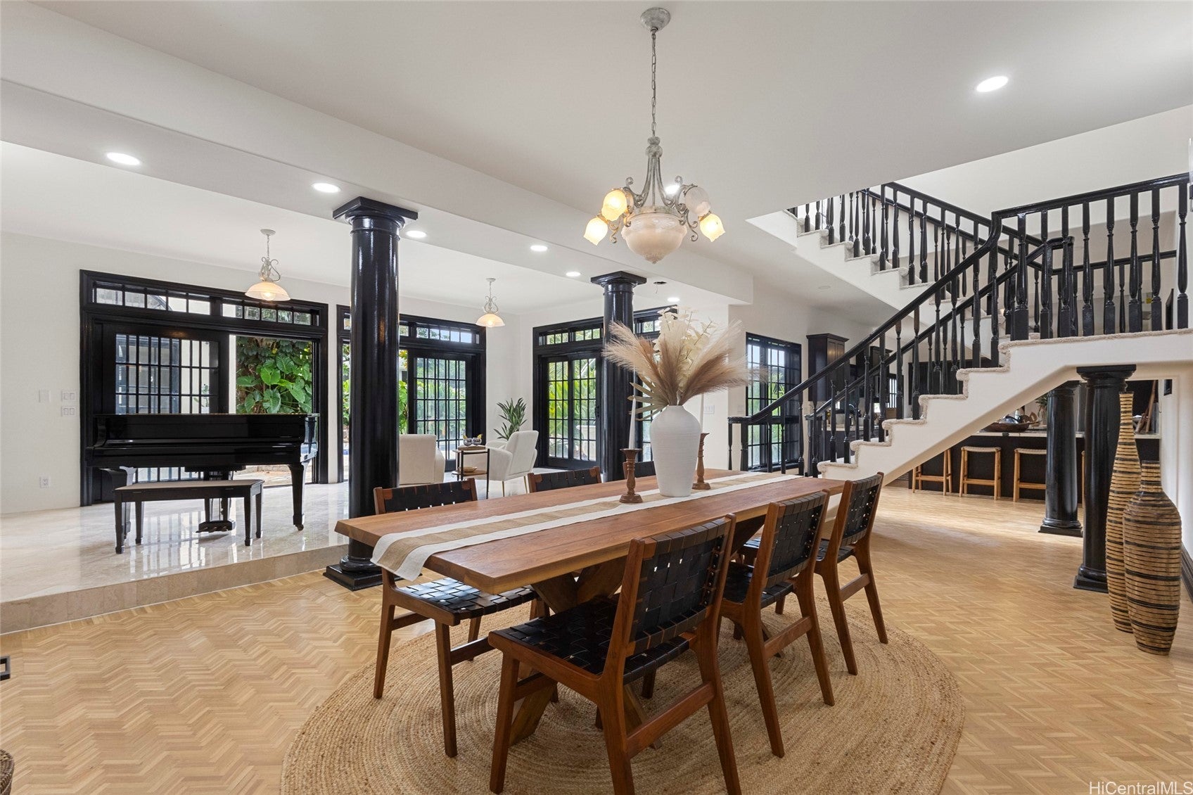 Photo of Listing #202519654