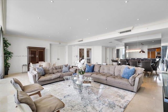 2 of 35 - 20155 Ne 38th Ct 2002, Aventura, FL
