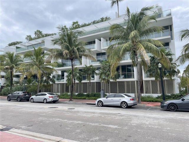 2 of 7 - 331 Collins Ave 12, Miami Beach, FL