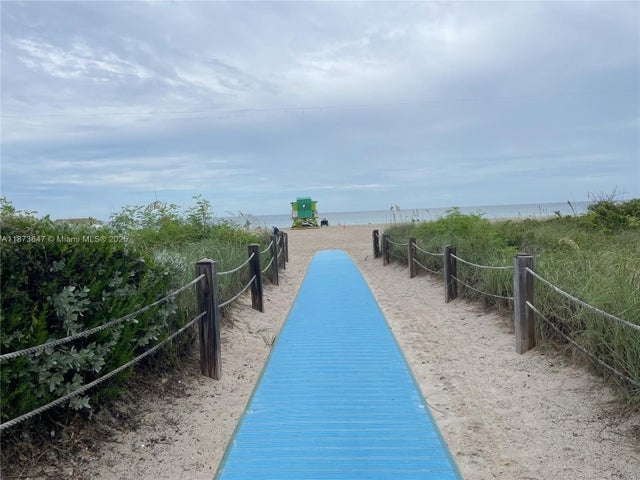 4 of 7 - 331 Collins Ave 12, Miami Beach, FL