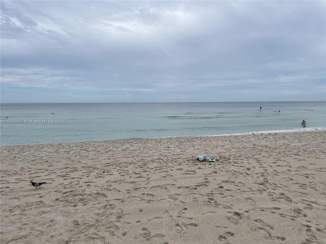 5 of 7 - 331 Collins Ave 12, Miami Beach, FL