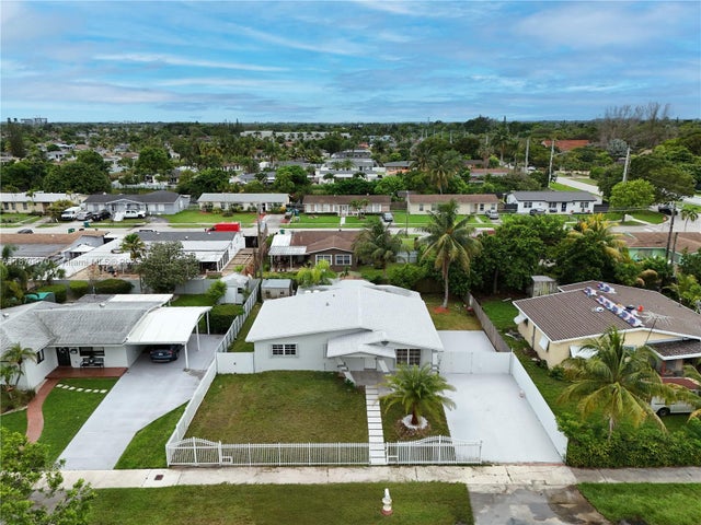 3 of 38 - 12610 Sw 188th Ter, Miami, FL