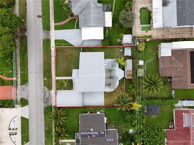5 of 38 - 12610 Sw 188th Ter, Miami, FL