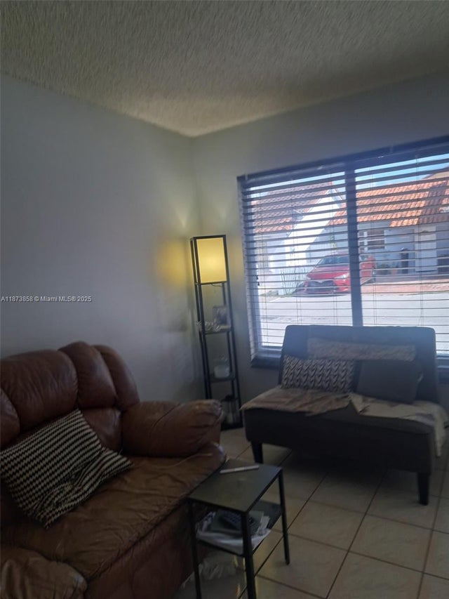 3 of 26 - 11561 Sw 6th St, Sweetwater, FL