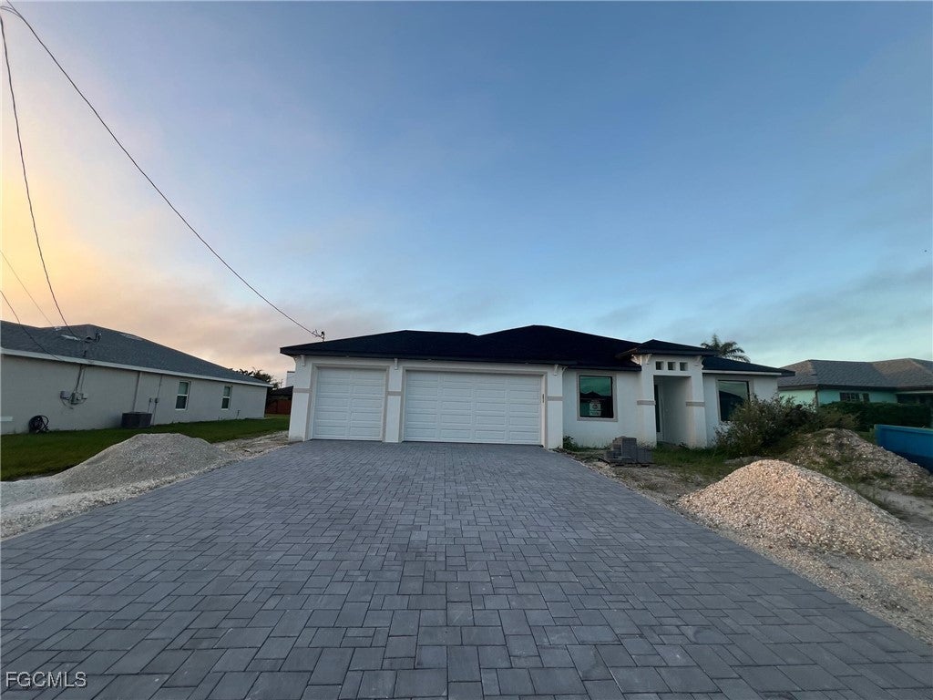 426 Nw 3rd Ter, Cape Coral