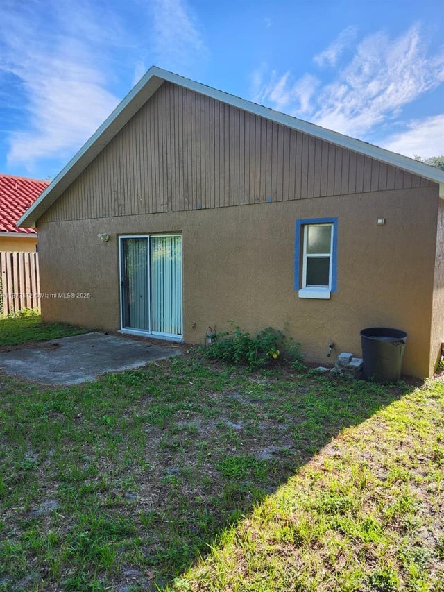 5 of 6 - 216 Danville Dr, Orlando, FL