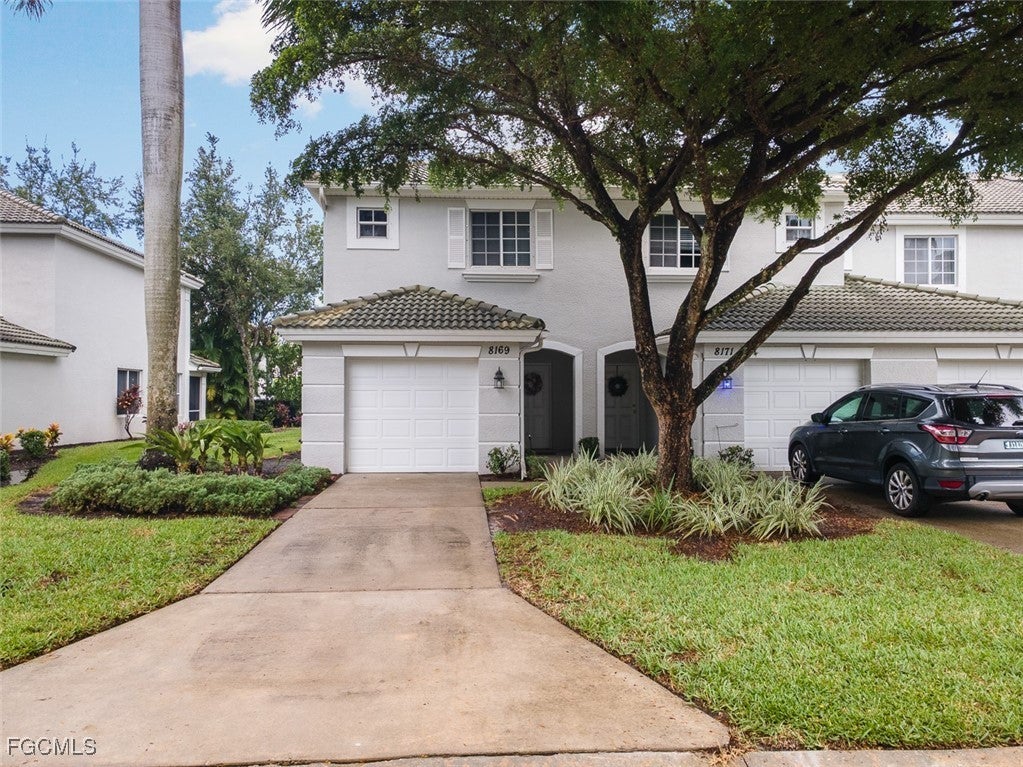 8169 Pacific Beach Dr, Fort Myers