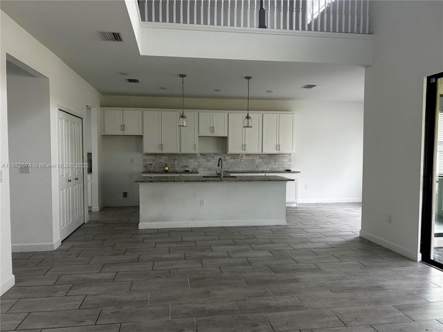 4 of 10 - 11436 Canopy Loop, Fort Myers, FL