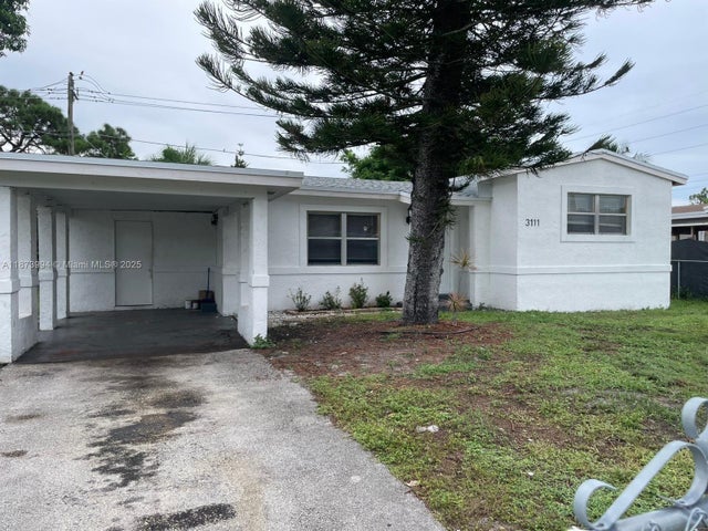 1 of 9 - 3111 Nw 4th Pl, Lauderhill, FL