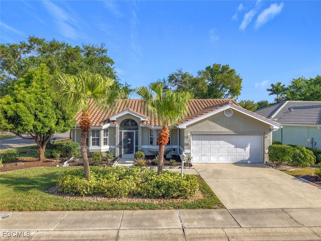 2001 Corona Del Sire Dr, North Fort Myers